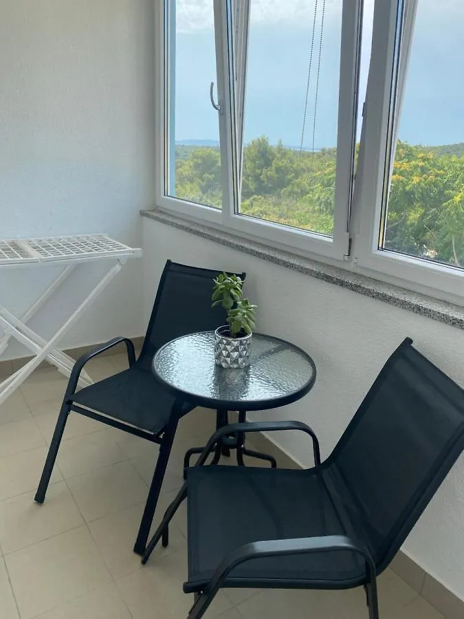 Apartment Mare Cunski 0*,